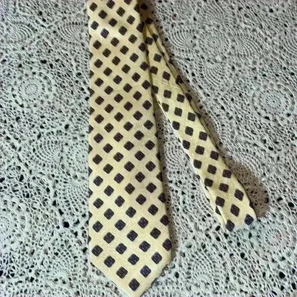 Givenchy Monsieur all silk tie - Picture 2 of 5